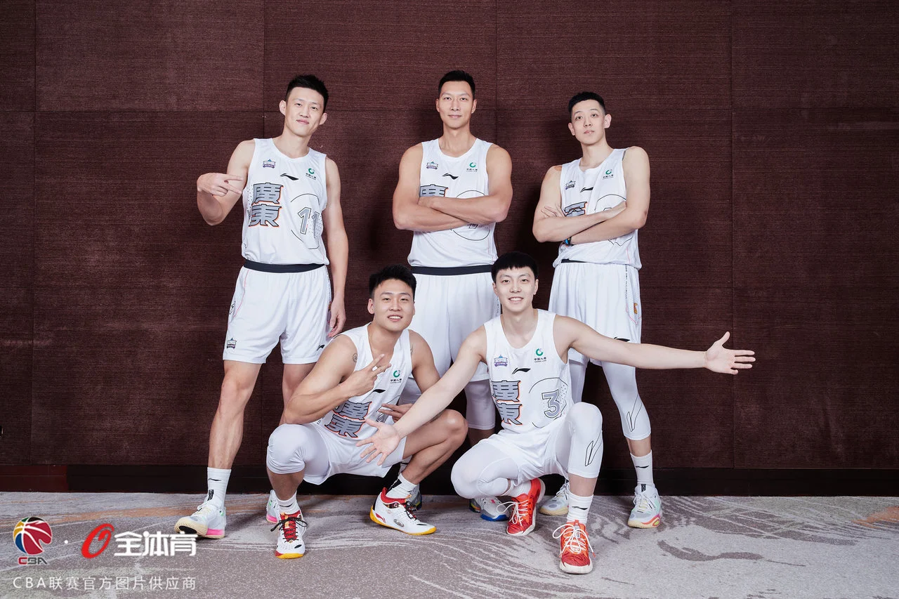 全明星票选开启，赵继伟成为万千球迷心头好，领先优势颇大